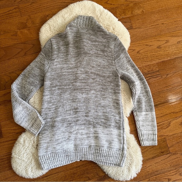 Guess Men's Gray Cable Knit Zip Up Sweater with toggle buttons Sz M - Picture 4 of 6